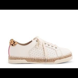 Dolce vita size 7.5 Morris Spadrille Sneakers